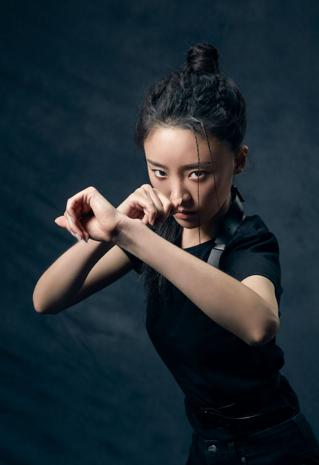 张月性感酷黑写真图片88