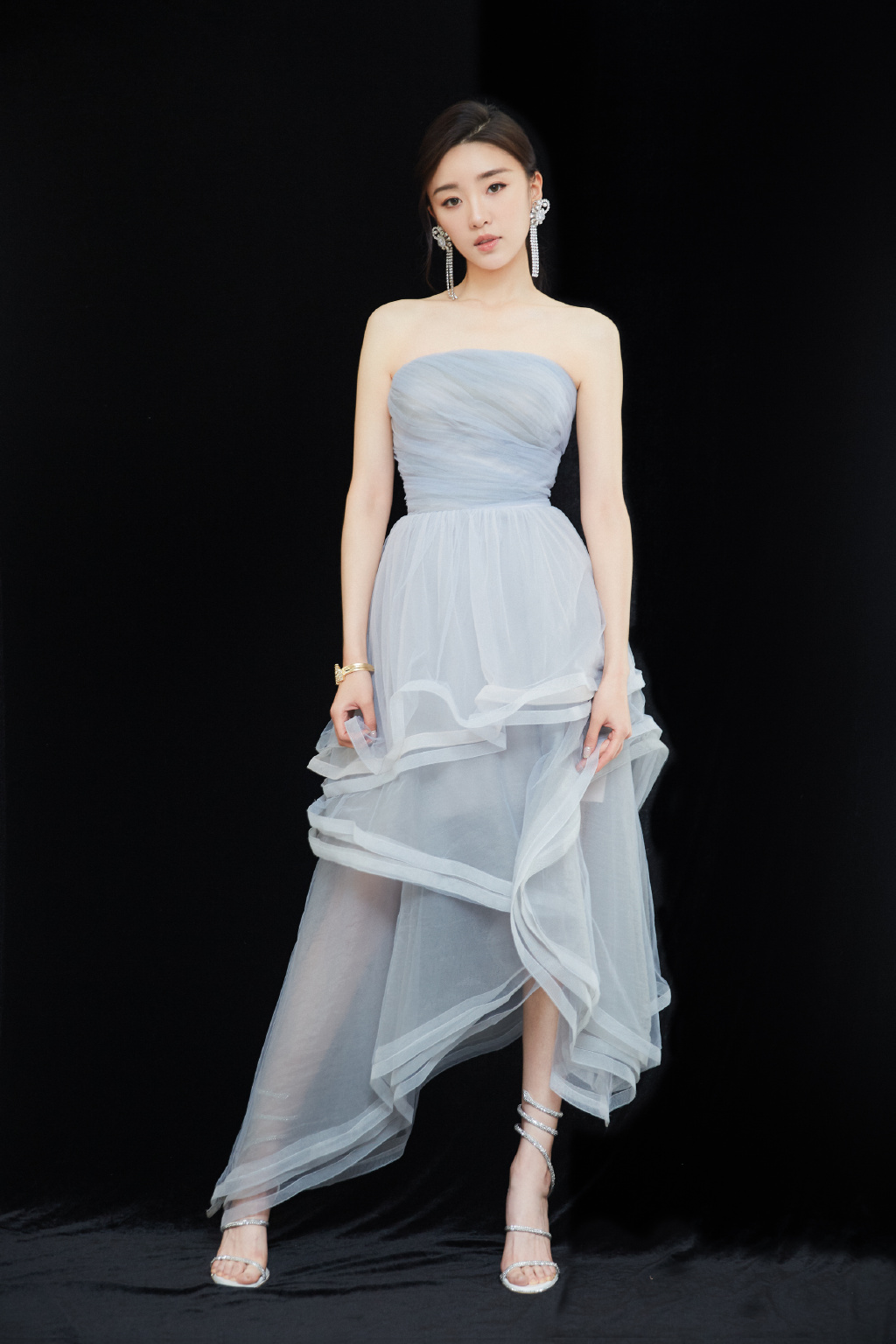 张月雾霾礼裙性感优雅写真图片1010