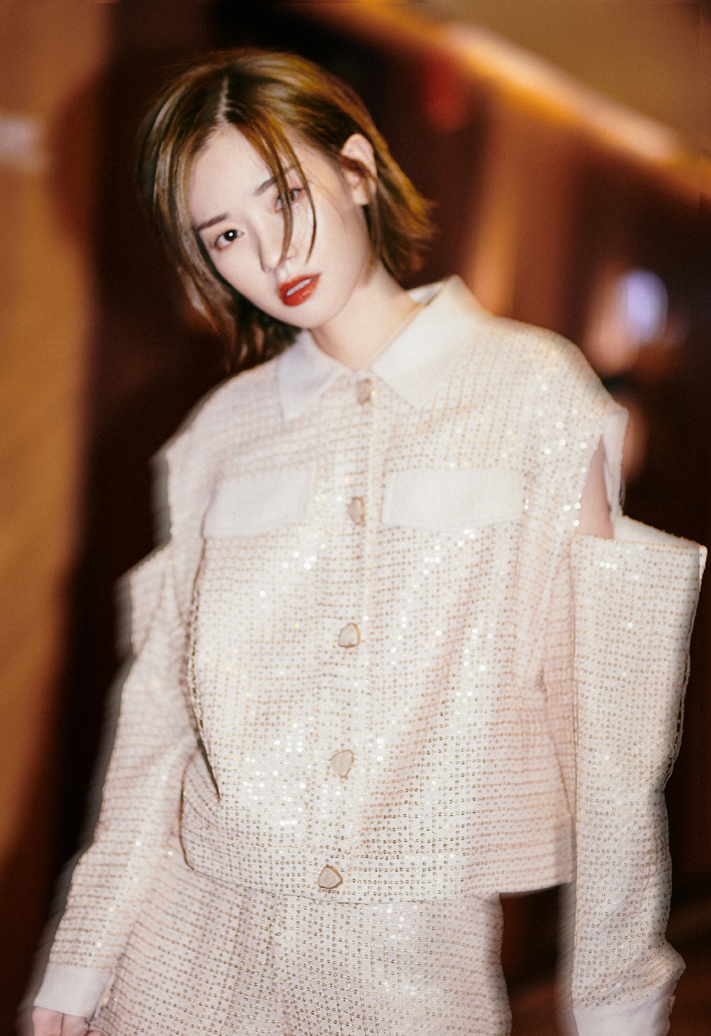 刘雅瑟浅色套装性感写真,刘雅瑟图片-第5图