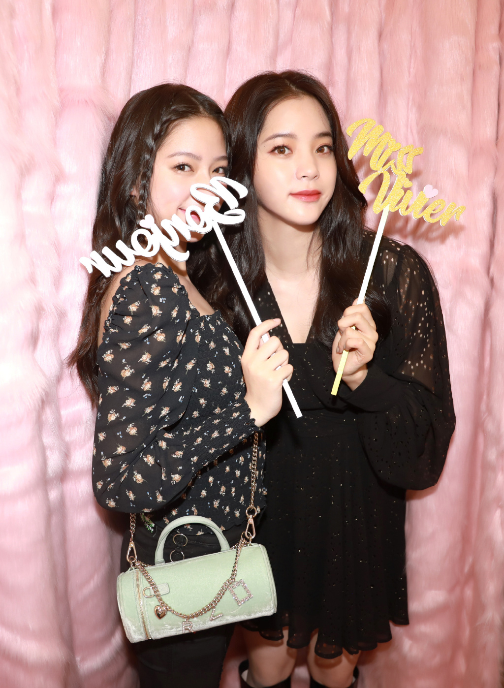 欧阳娜娜欧阳娣娣甜美活动照图片38