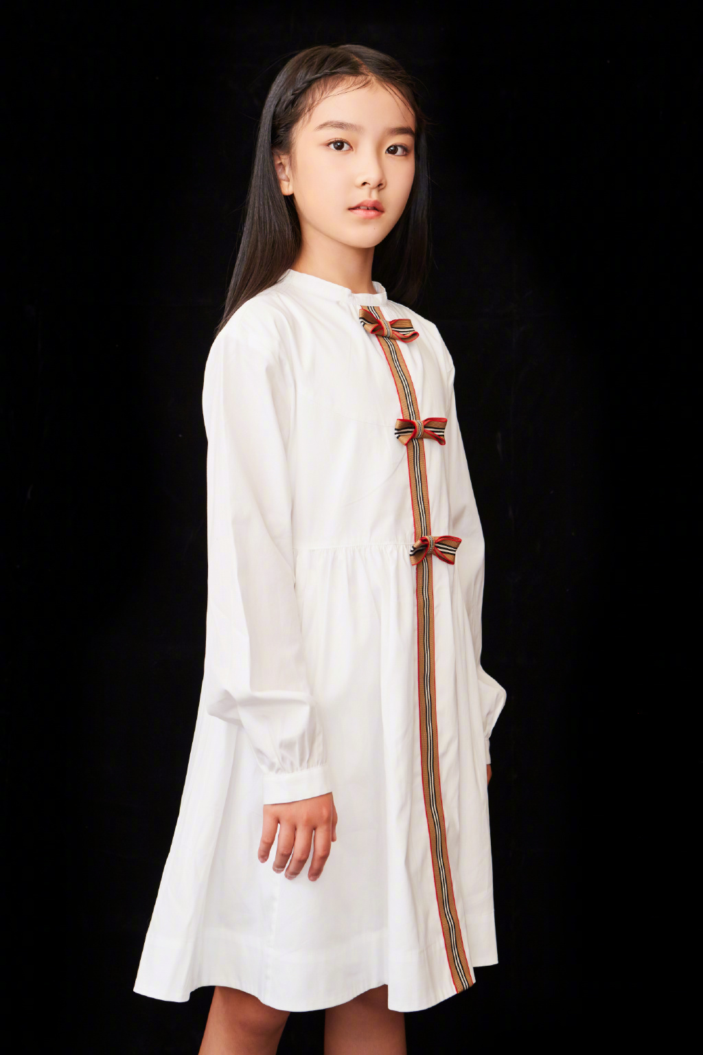 王圣迪白裙可爱写真图片38