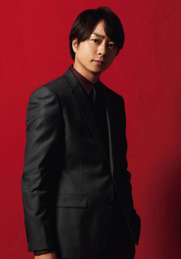 樱井翔黑色西装高冷帅气禁欲写真图片57