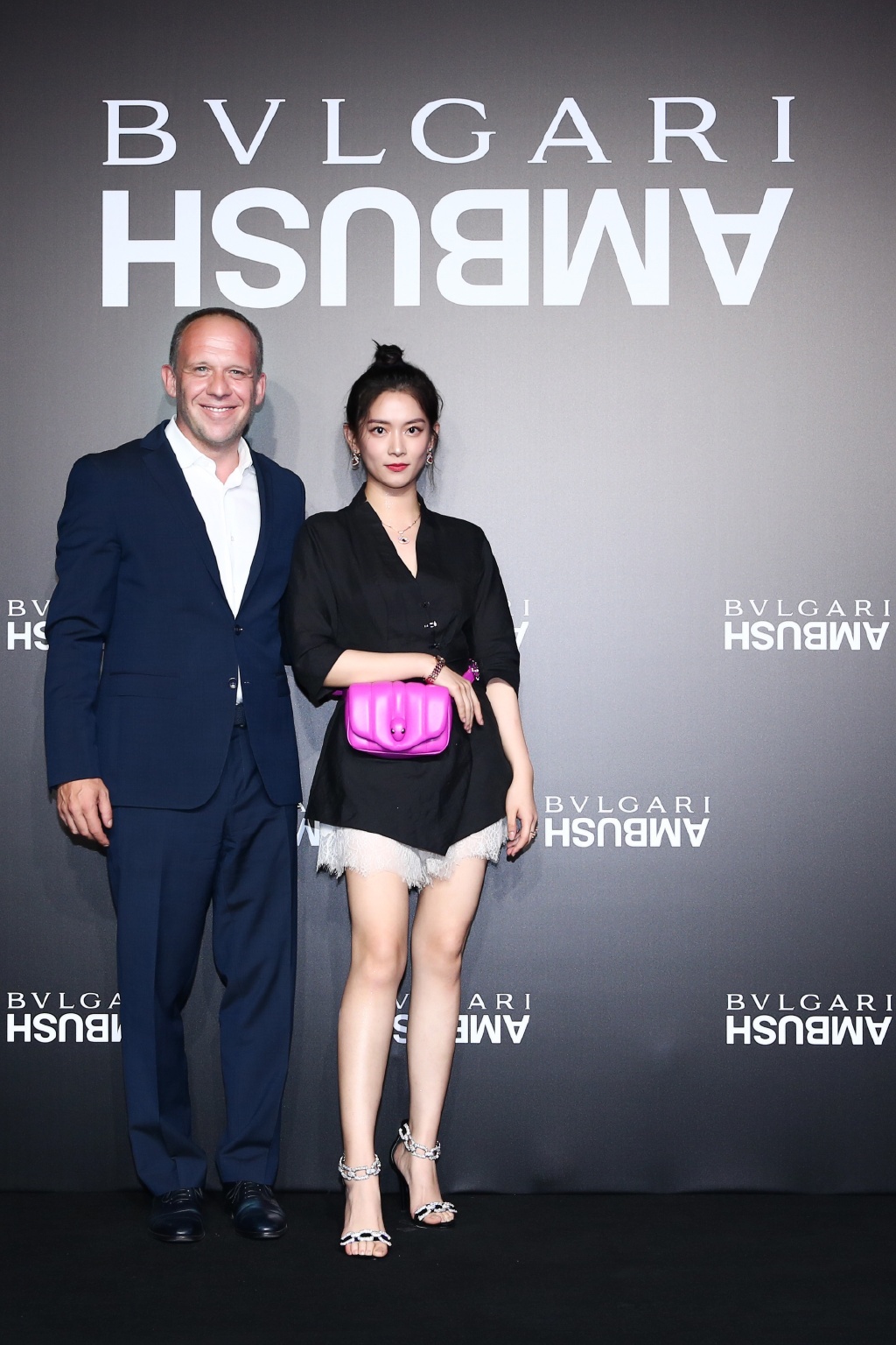 陈昊宇甜美可人活动照图片16