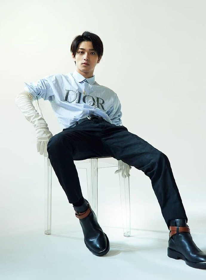 横滨流星成熟风格突破自我写真图片35