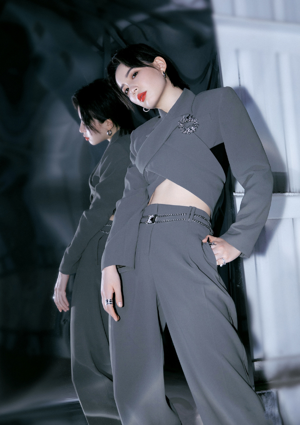 李斯丹妮露腰西服性感写真图片56