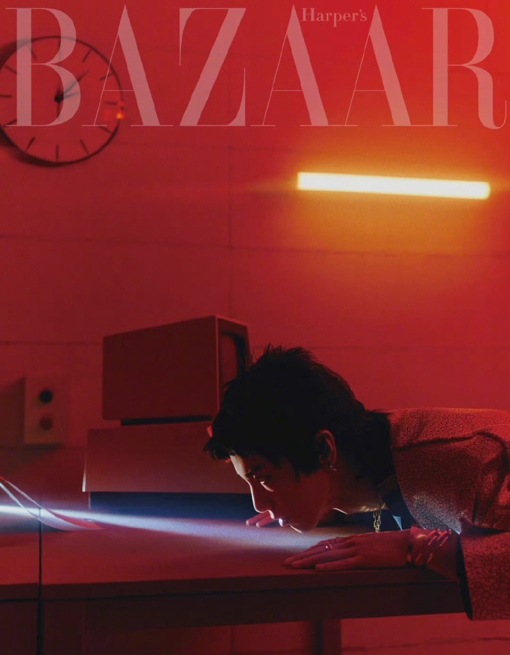 华晨宇时尚芭莎一月刊封面写真图片1011