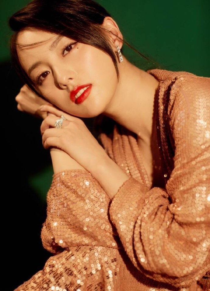 性感美女明星张嘉倪妩媚优雅写真611