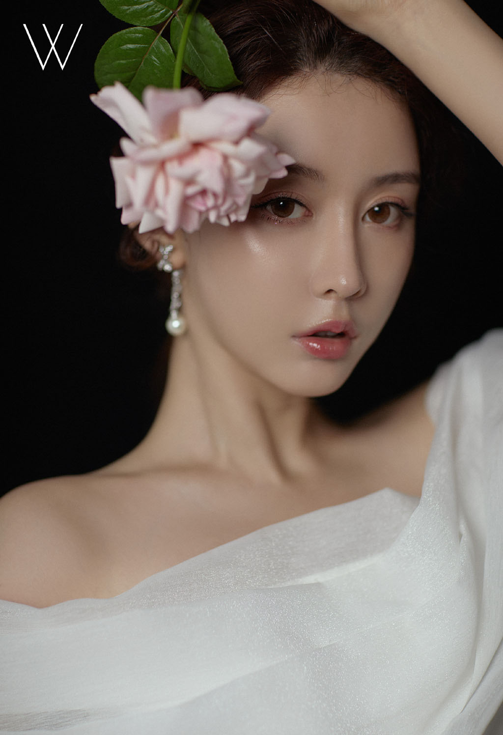 周麟嘉小露香肩妩媚性感写真图片14