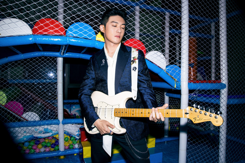 李泽锋摇滚风格帅气写真图片710