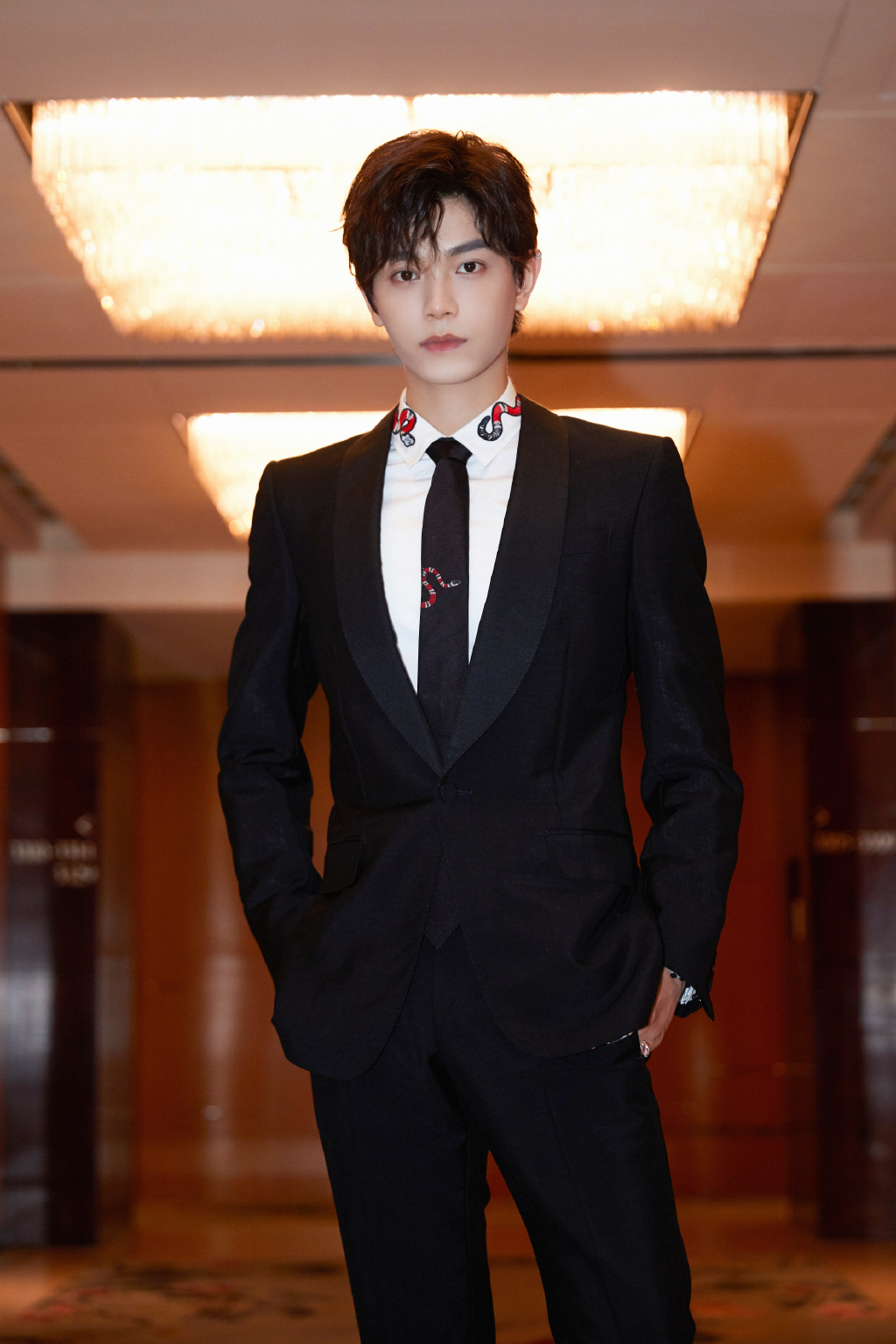 丁禹兮中世纪油画帅气写真大片210