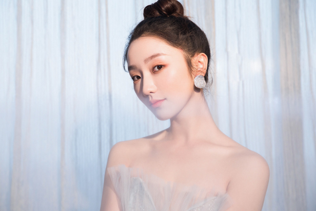 性感美女明星肖燕写真图片26