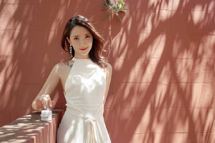 性感美女许婧优雅妩媚写真24