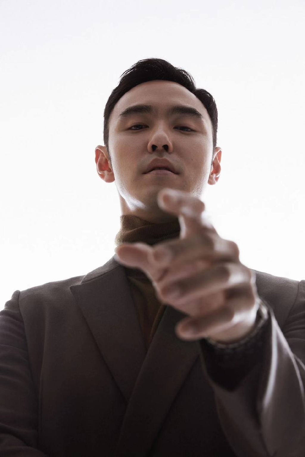 阮经天马甲西装优雅绅士写真图片46