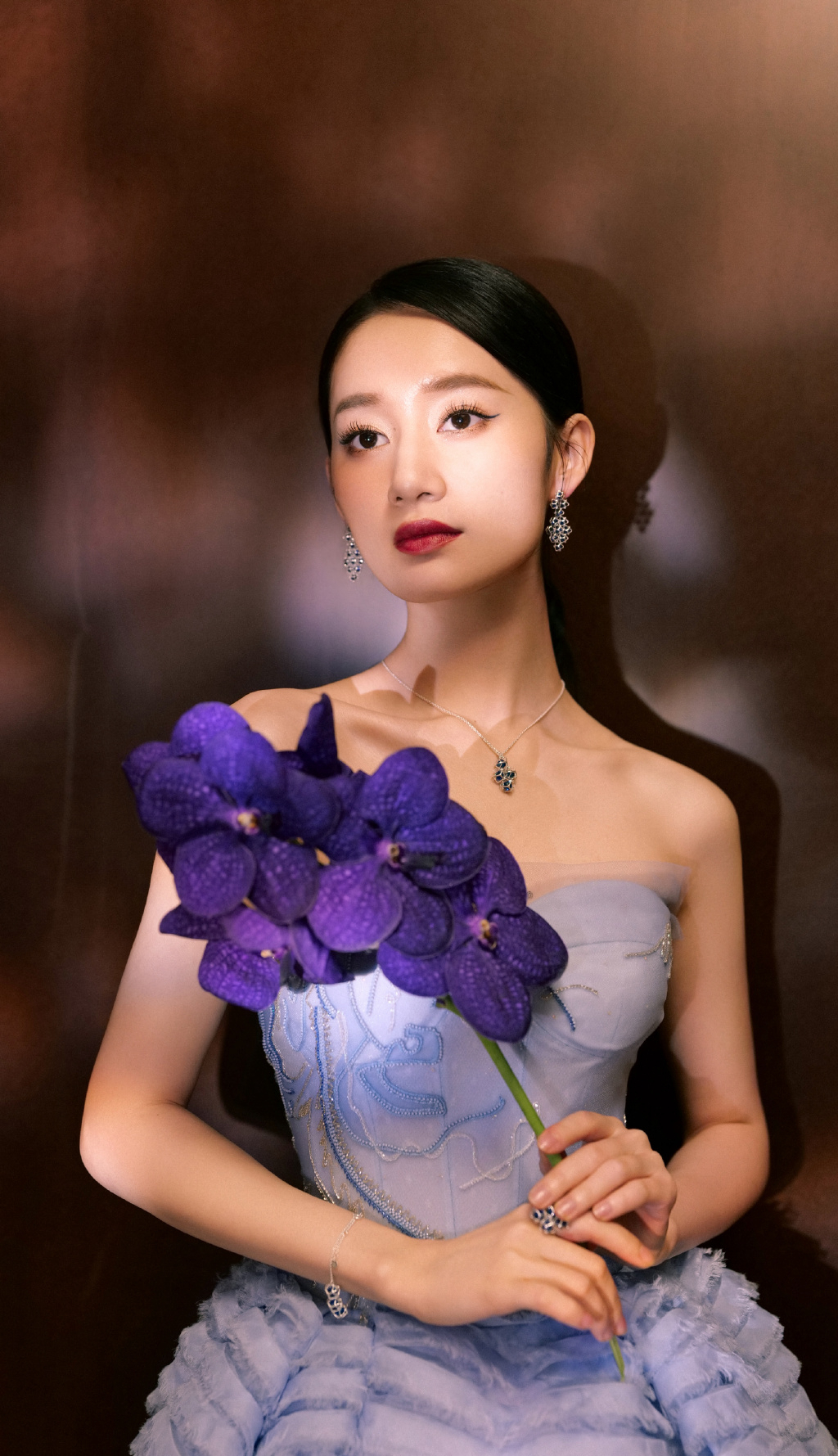 郭晓婷性感抹胸裙写真图片12