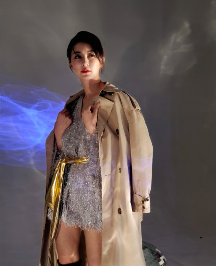 性感美女明星张净桐优雅写真35