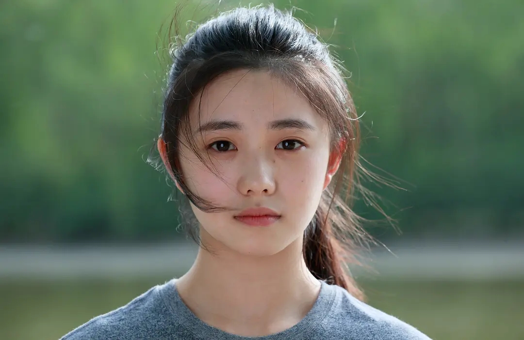 一秒钟电影主演刘浩存美照图片515