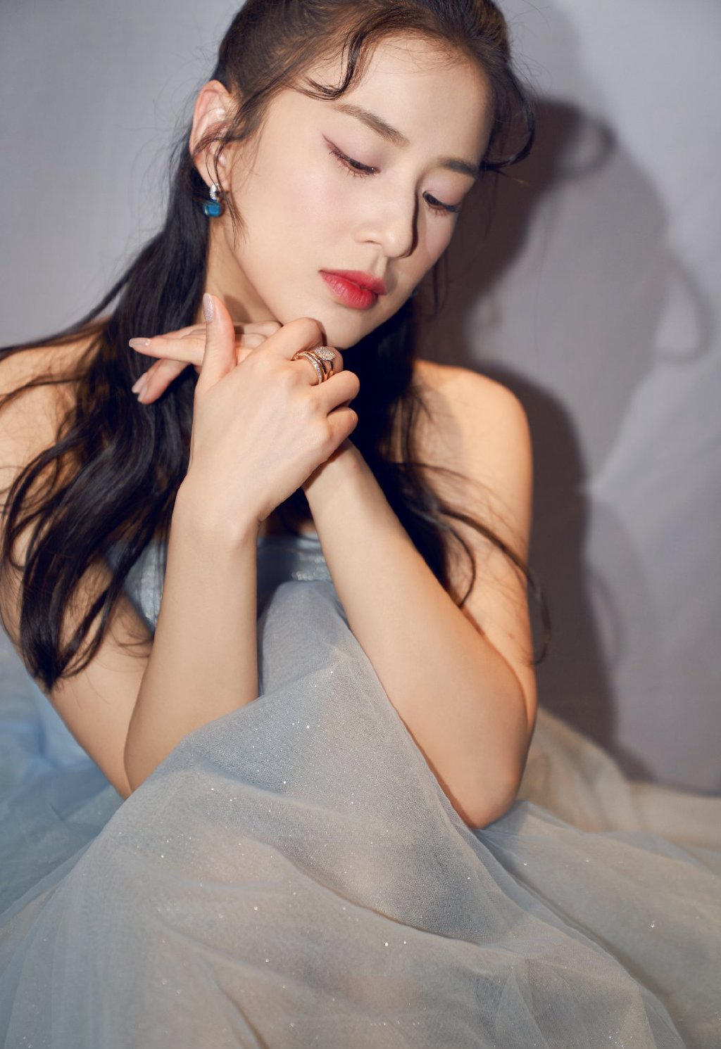 黄圣依星空裙性感曼妙写真图片25