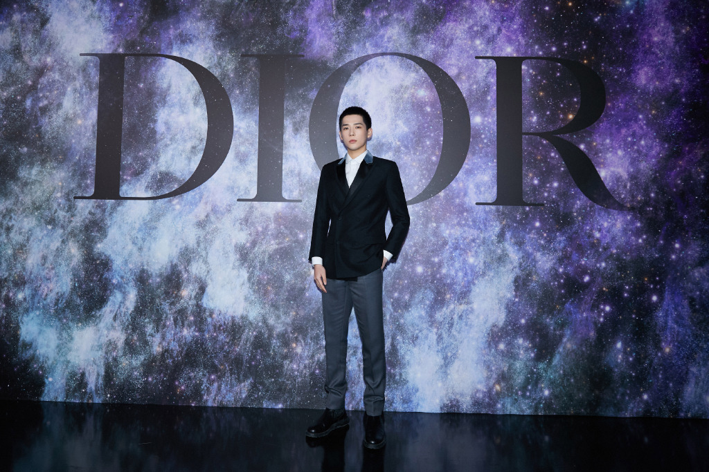 型男王安宇绅士帅气写真图片1314