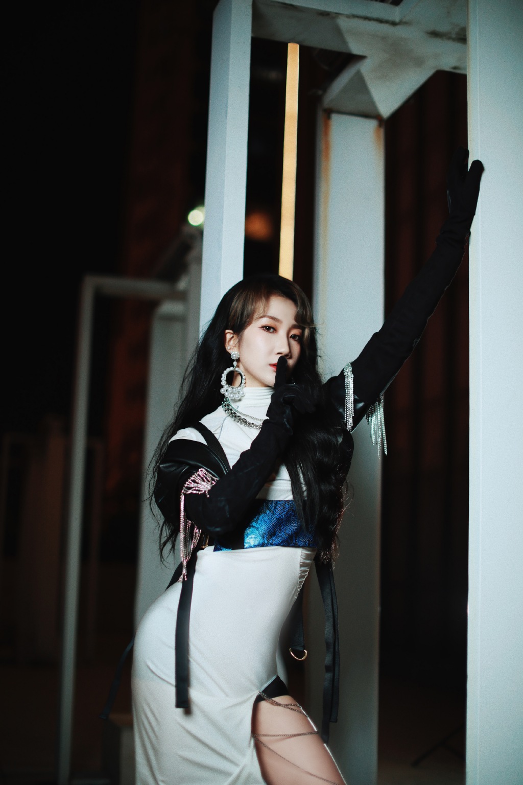 性感美女乃万高开叉美腿撩人写真89