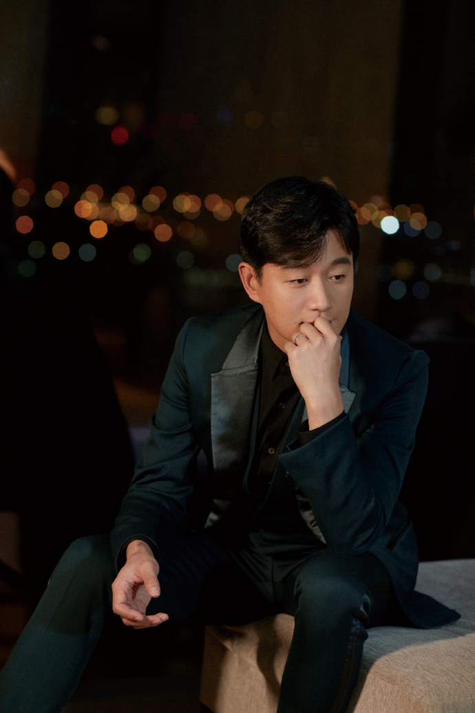 帅气男明星佟大为西装写真38