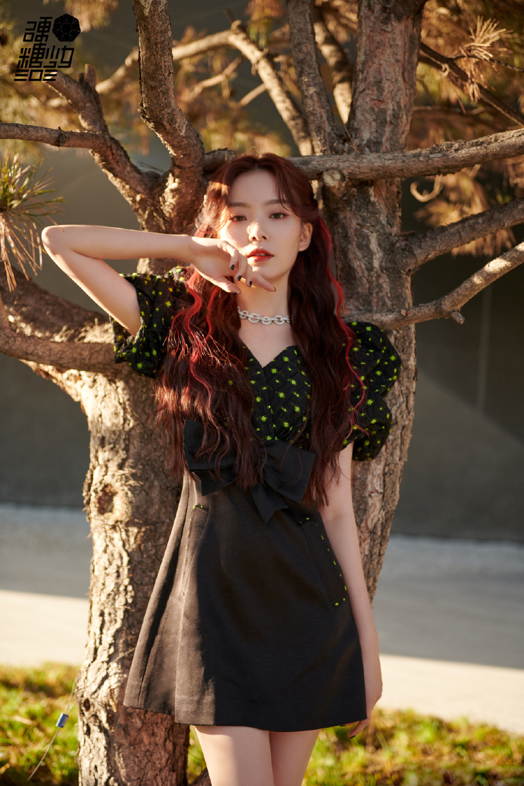 硬糖少女陈卓璇红发黑裙性感写真图片49