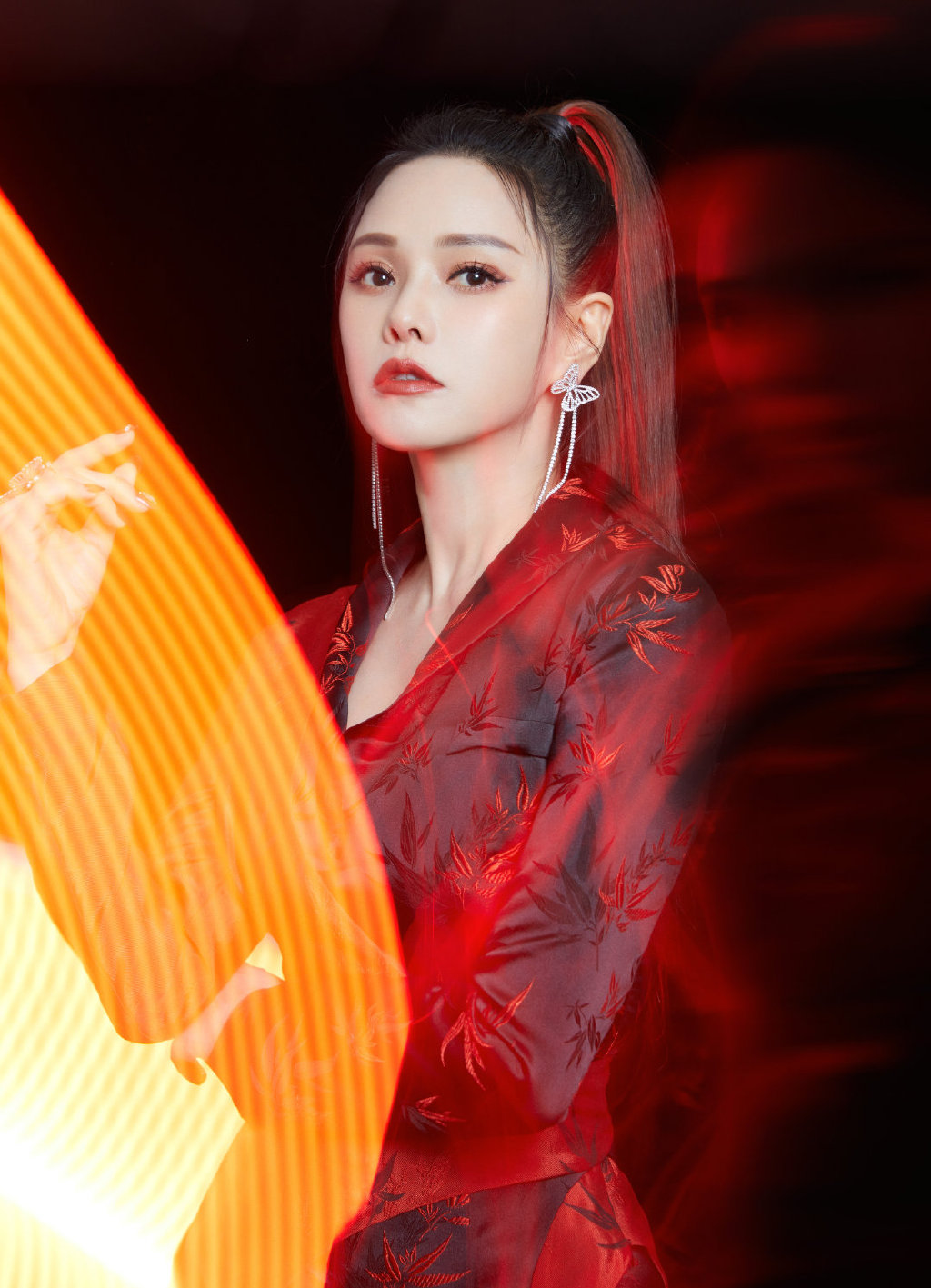 伊能静红黑竹纹国风长裙写真图片46