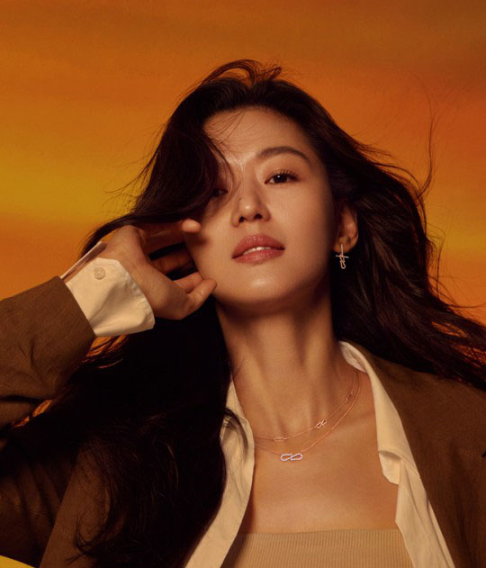 全智贤吊带裙优雅魅力写真图片27