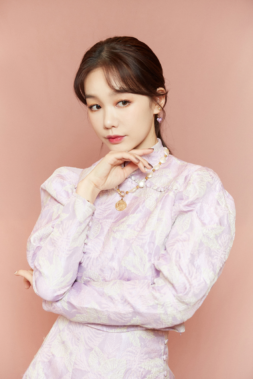 > 徐梦洁粉紫色旗袍性感写真图片(6/12)