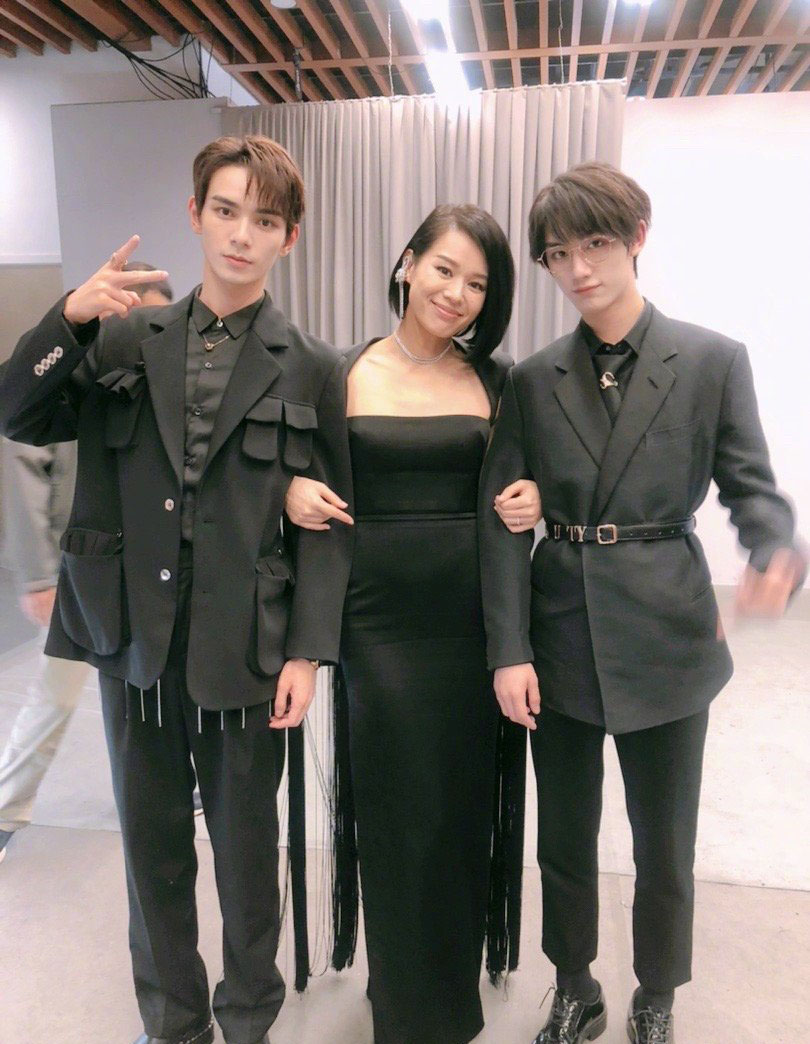 胡杏儿丁程鑫何昶希王楚然俊男美女养眼合影图片13