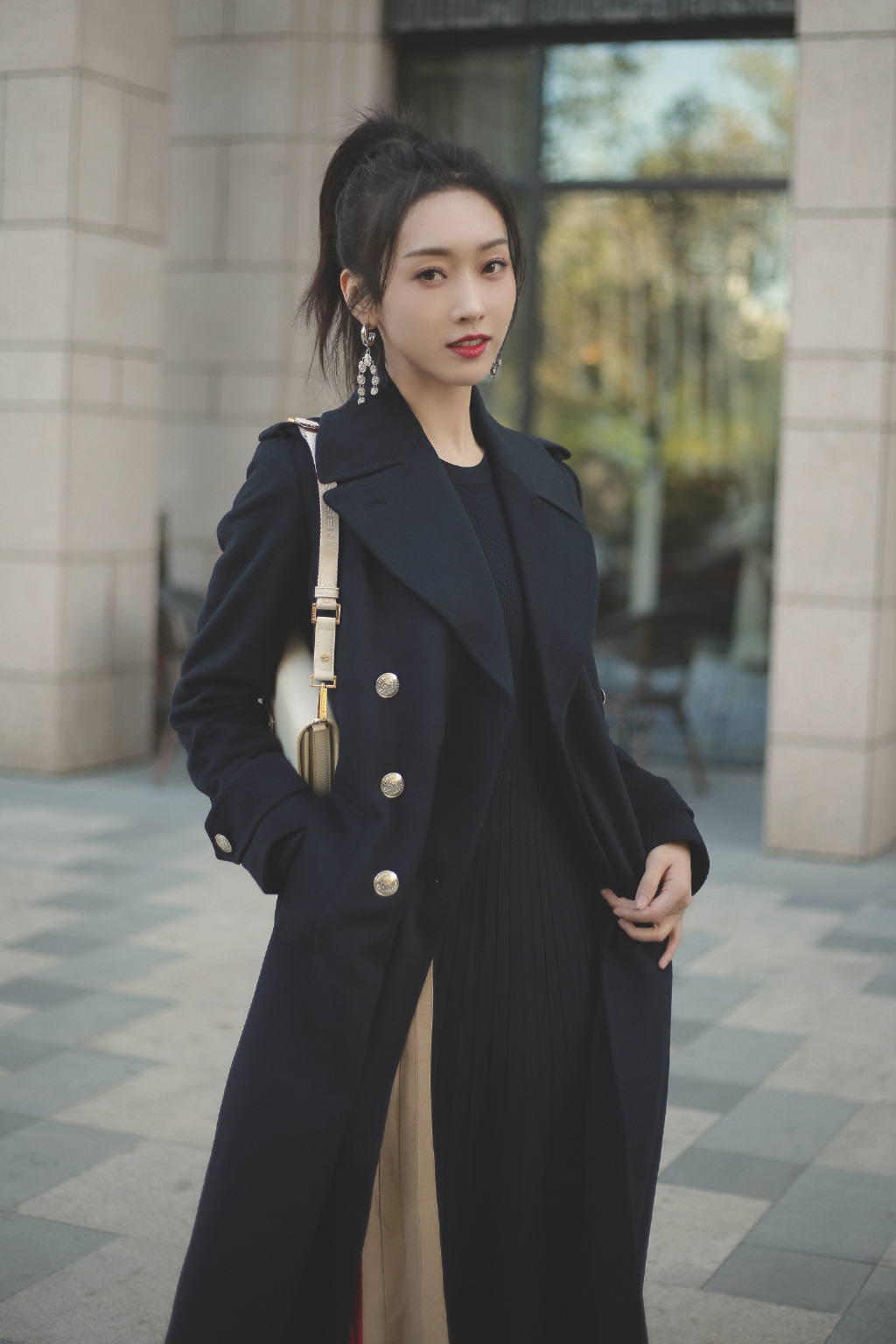 宣璐毛呢大衣暖阳优雅写真图片14
