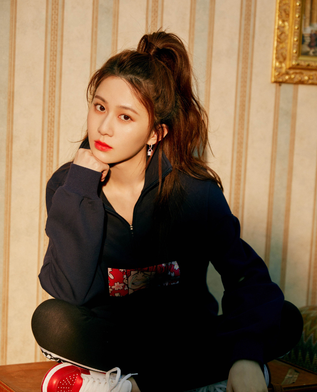 关芯运动休闲装扮甜美图片写真44