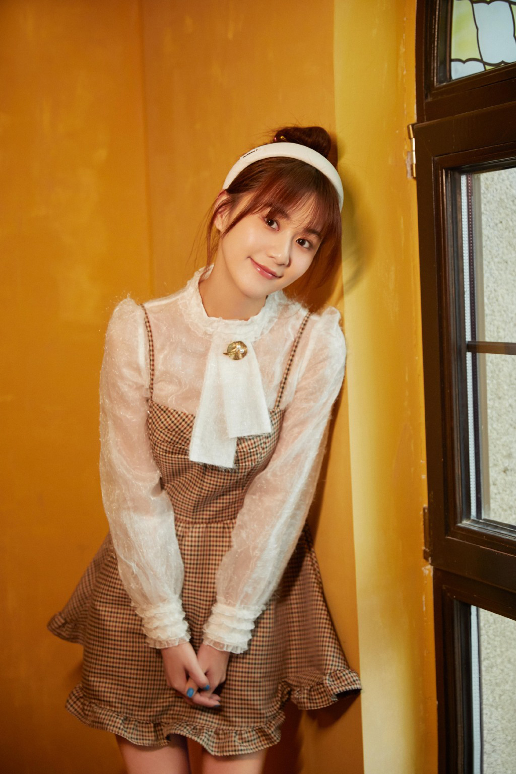 关芯格纹吊带裙小清新写真图片36