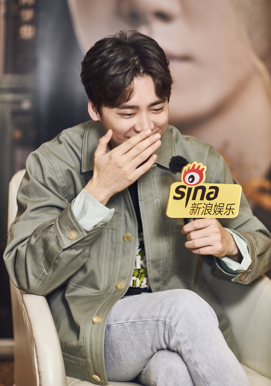 李易峰绿夹克休闲阳光帅照图片48