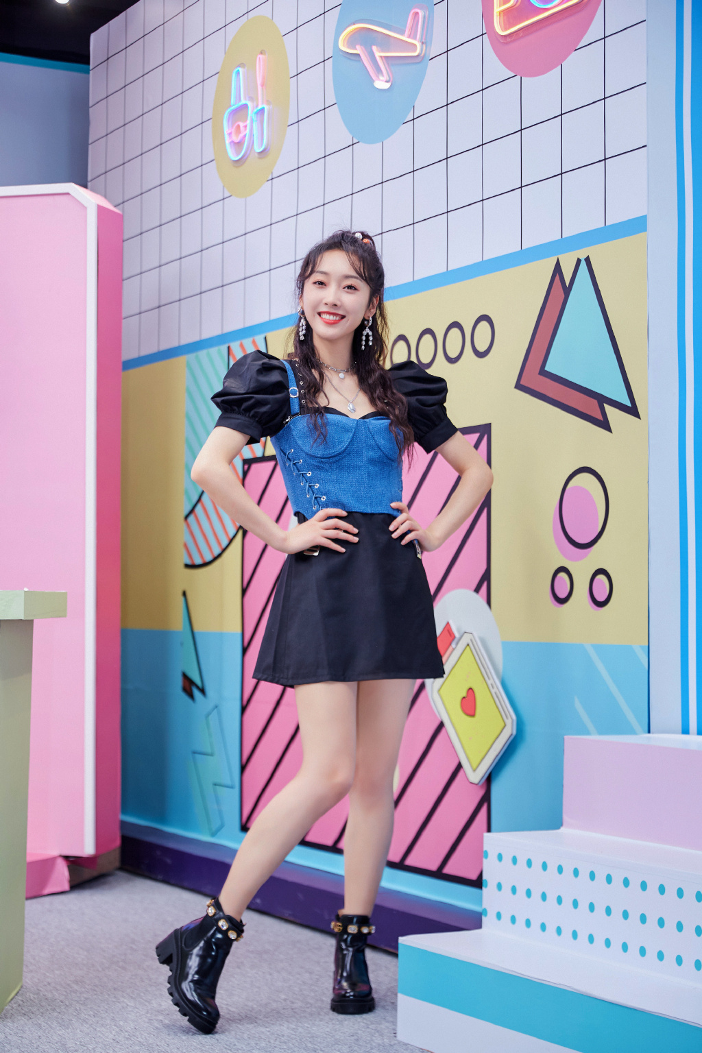 宣璐泡泡袖连衣裙甜美造型图片49