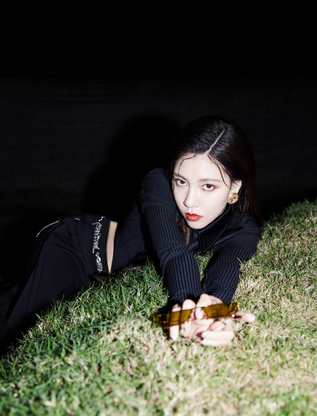 宋妍霏小蛮腰性感酷飒写真图片718