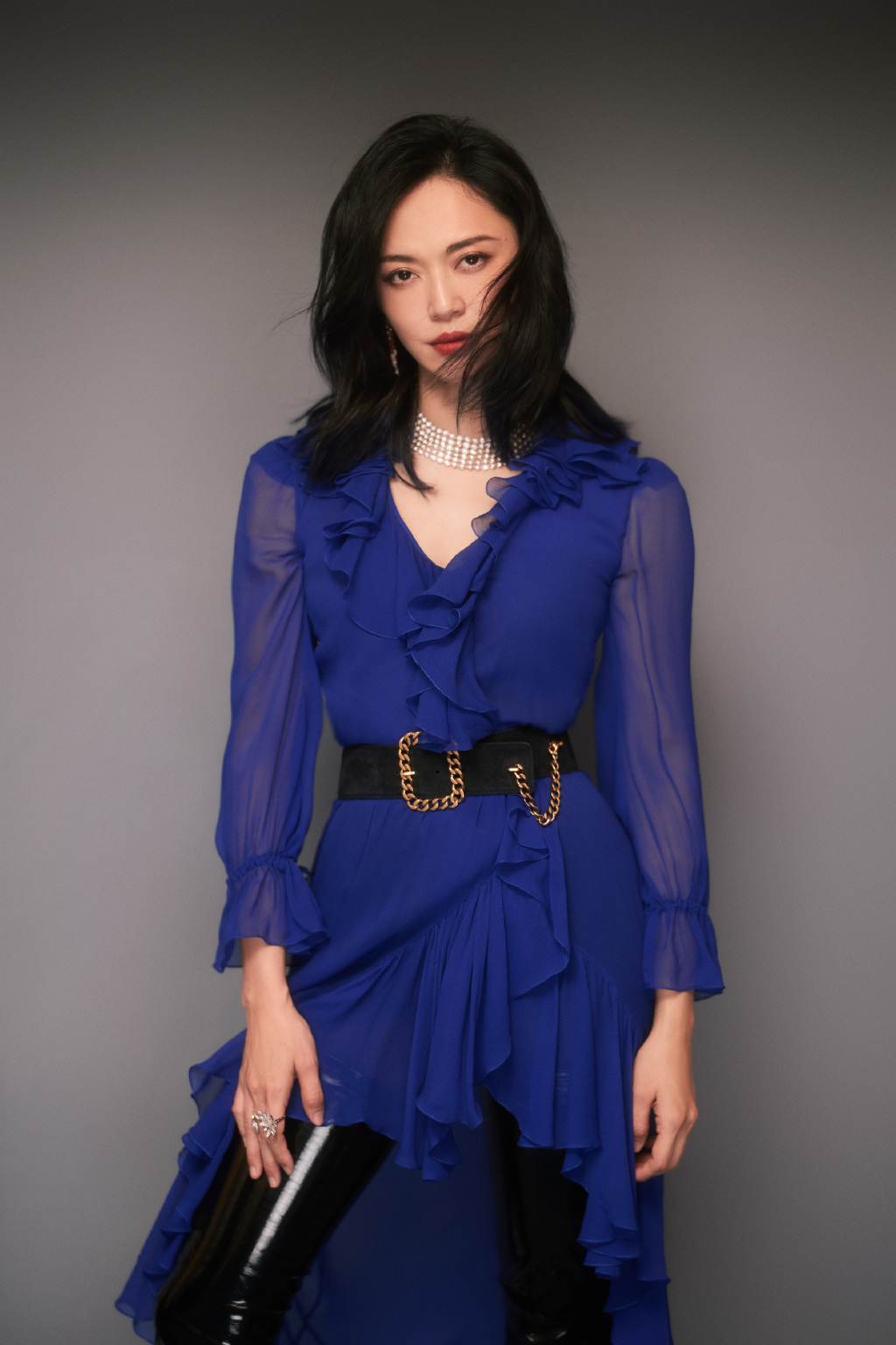 姚晨紫色透视长裙性感写真59