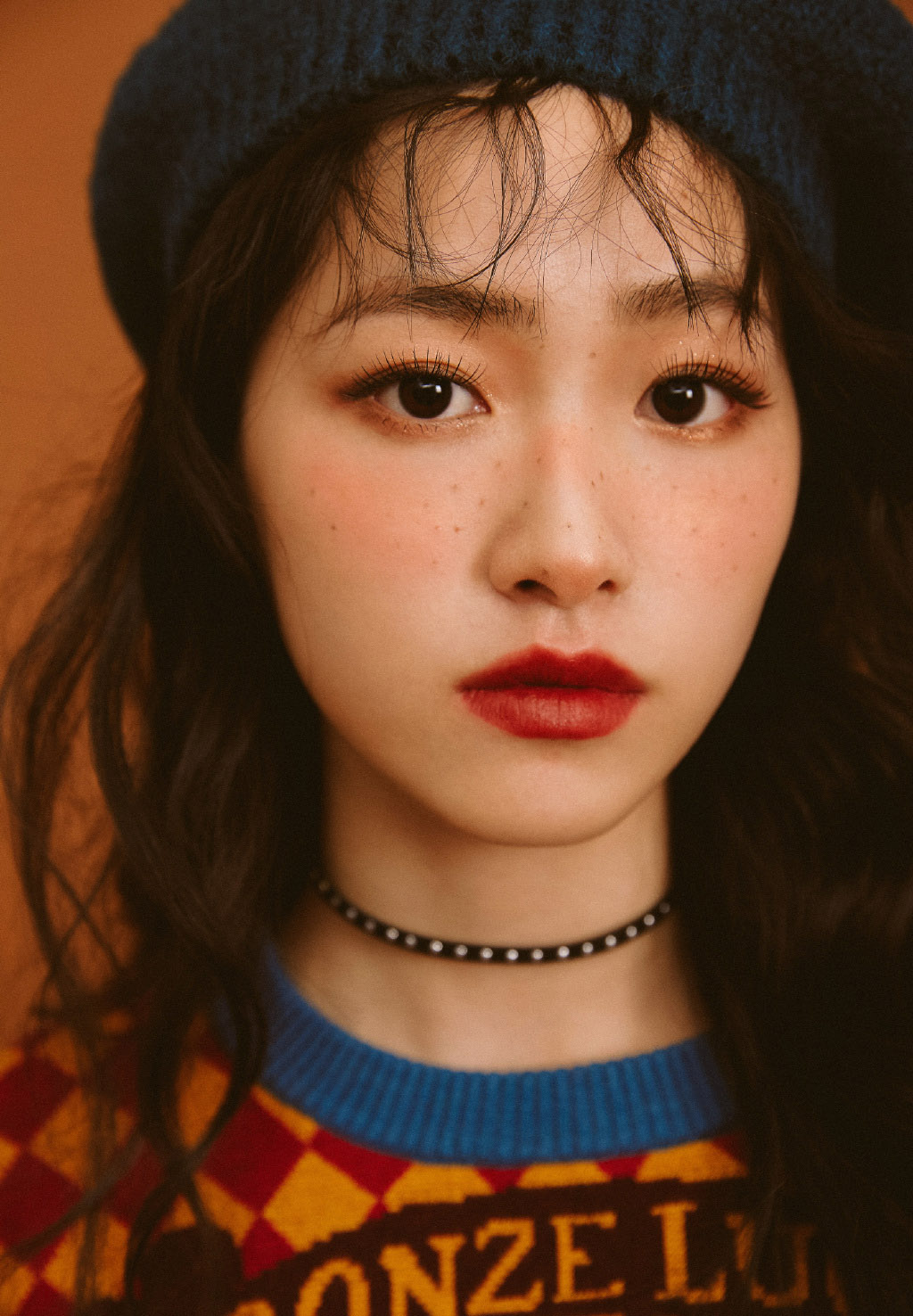 杨肸子雀斑妆时尚写真图片711